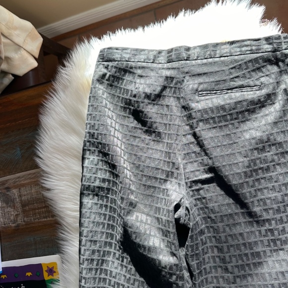 Gorgeous black on black print design dress pants - Excellent Condition!! - Picture 7 of 8